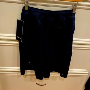 Men’s Navy Lululemon PaceBreaker Short 9” Lined